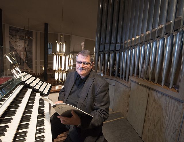 Landeskirchenmusikdirektor Ulrich Knörr aus München. 	Foto: Catherina Hess/Süddeutsche Zeitung Photo