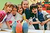 Kinder bei einem Malworkshop
