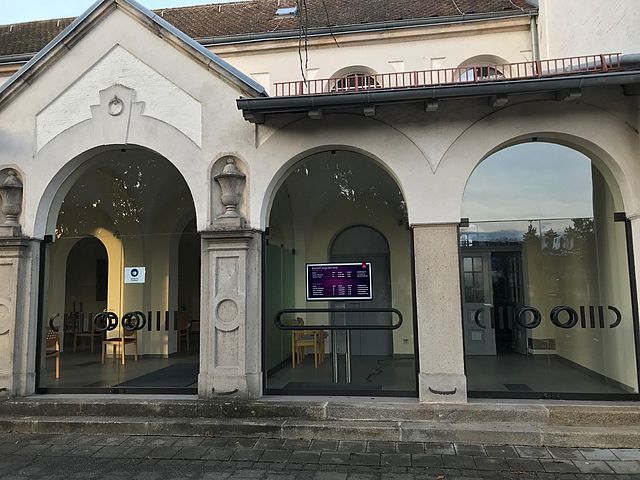 Eingang Aussegnungshalle Alter Friedhof