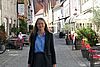 Die neue Citymanagerin Susanne Winter in einer Einkaufsstraße in der Forchheimer Innenstadt.