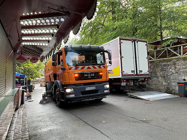 Kehrmaschine am Annafestgelände