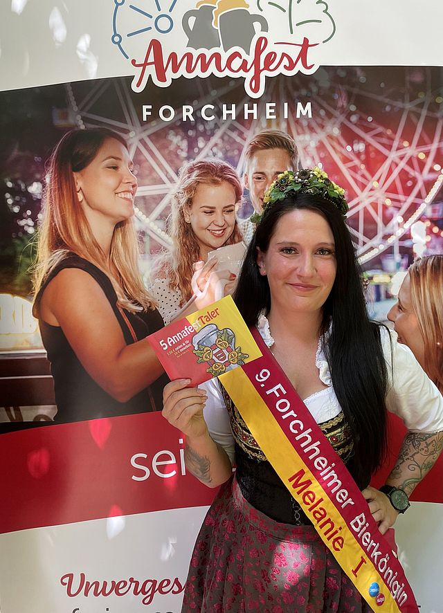 Bierkönigin Melanie I.